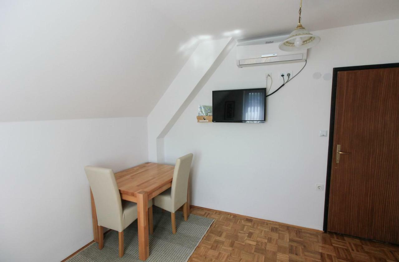 House Milan Hotel Rastovaca Ngoại thất bức ảnh